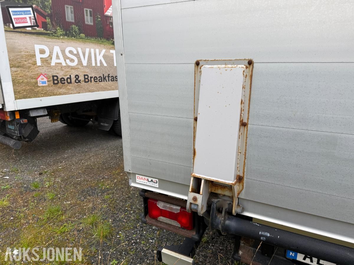 2016 Iveco Daily skapbil automat 7,2T Zepro lift Webasto